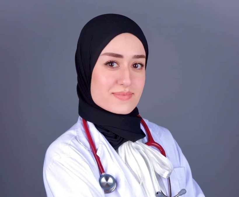 كوكبة جديدة من الطبيبات اليافاويات .. تخرج الطبيبة كنوز جميل مسعود من جامعة النجاح 